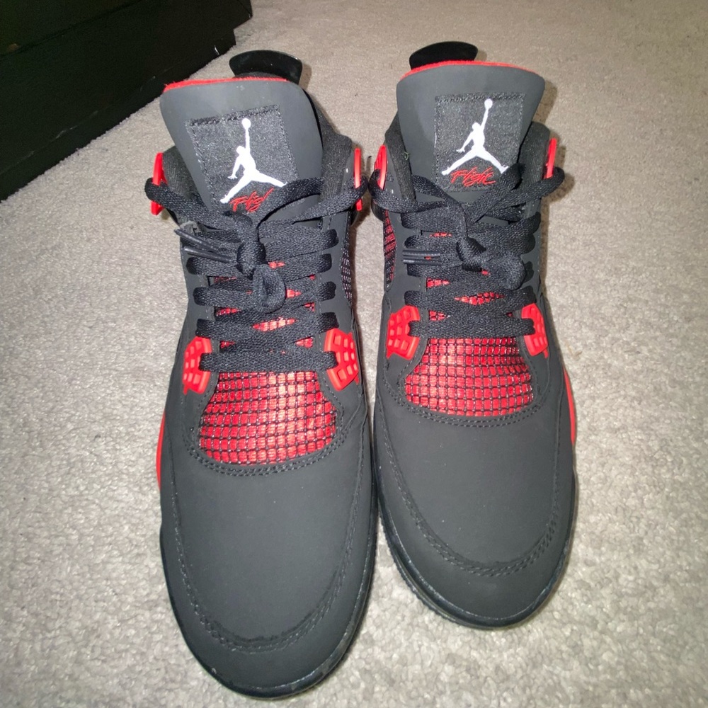 Jordan 4s